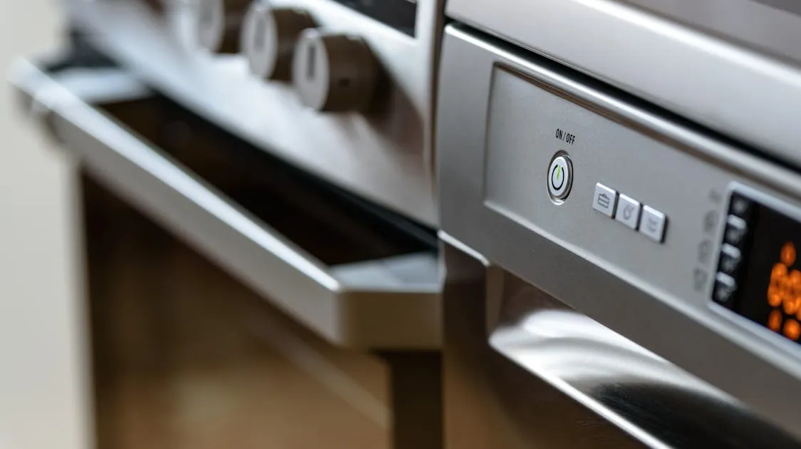 The AI Kitchen Revolution: How Smart Appliances are Reclaiming Your 5-to-9